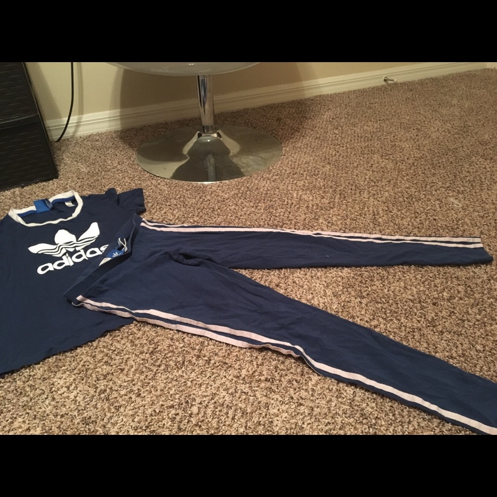 Adidas sweatsuit